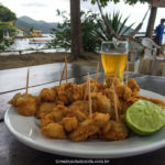 porção de isca de peixe no restaurante bela ilha