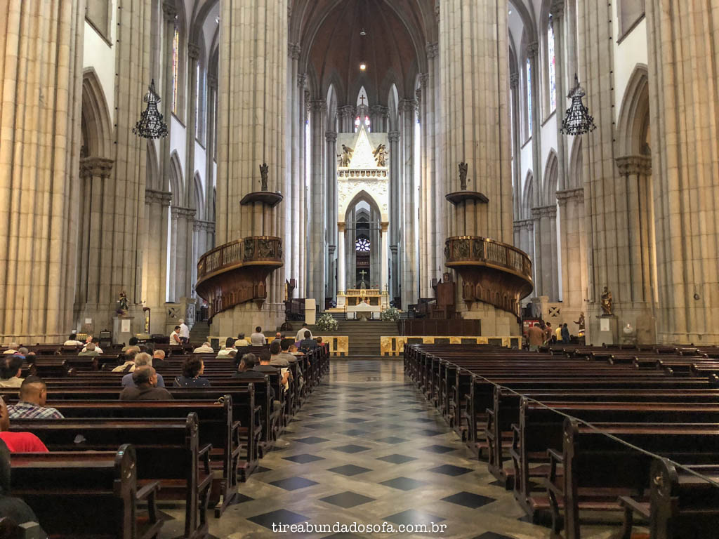 interior da catedral da sé, em são paulo