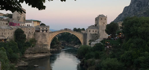 antiga ponte de mostar, destruída pela guerra, bósnia