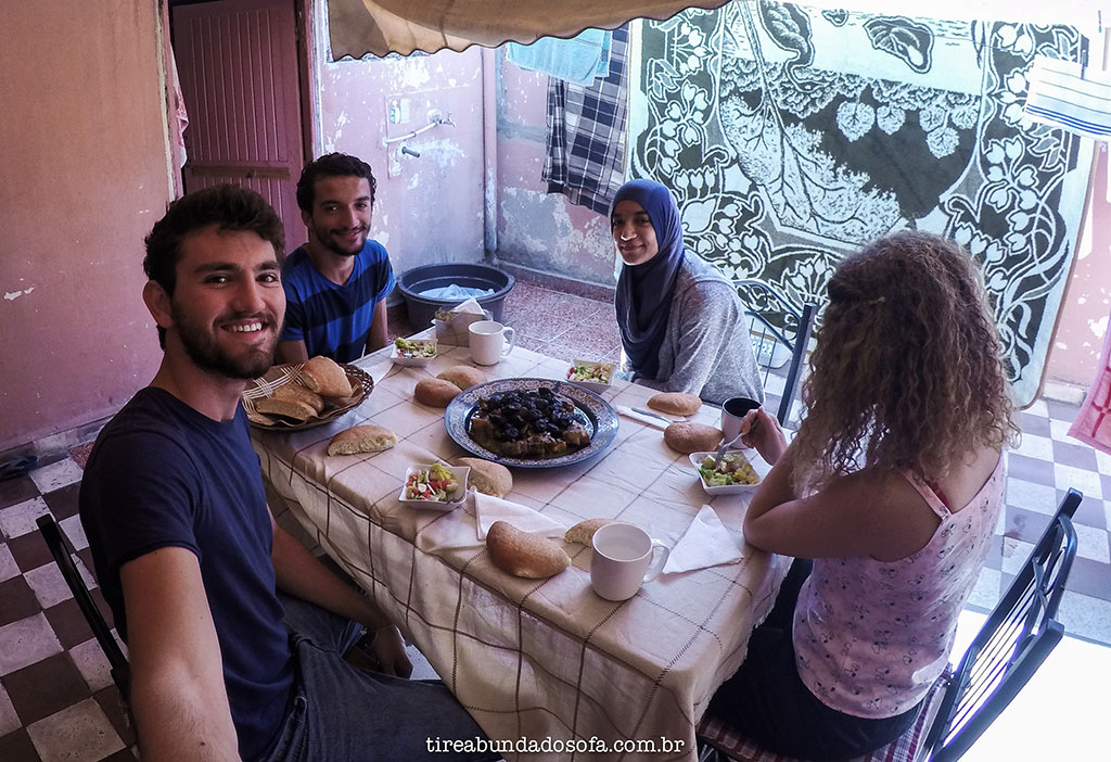 couchsurfing morocco, marrocos, hospedagem no marrocos, viajar de graça, hospedagem de graça, casablanca, maior cidade do marrocos, tajine, tagine