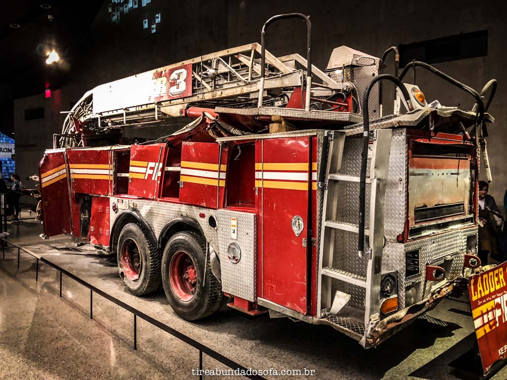 Caminhão de bombeiros, usado no dia do atentado de 9 de setembro, em nova york