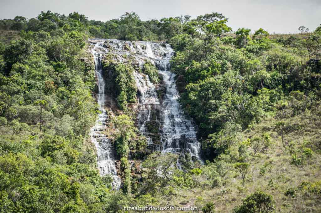 Cachoeira Véu de Noiva, em Carrancas, Minas Gerais