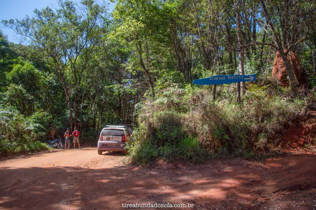 Estacionamento para a Cachoeira dos Macacos, em Aiuruoca, MG