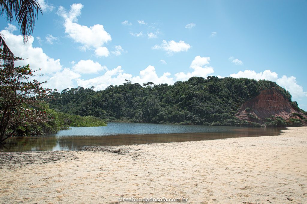 Uma das lagoas do Satu, em Caraíva