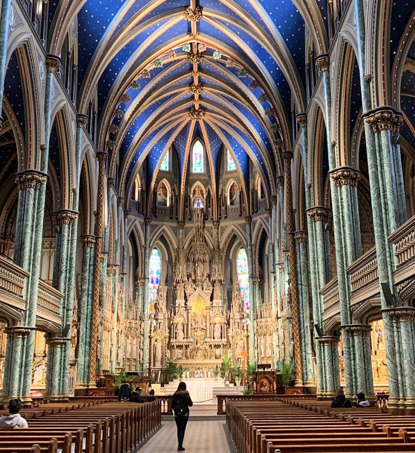 Interior da Catedral de Notre Dame em Ottawa