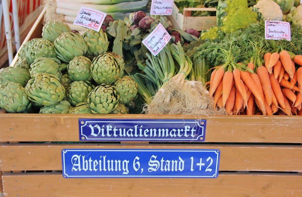 Viktualienmarkt em Munique, na Alemanha