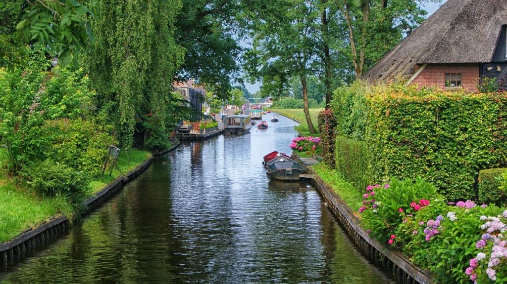 Cidade de Giethoorn, na Holanda