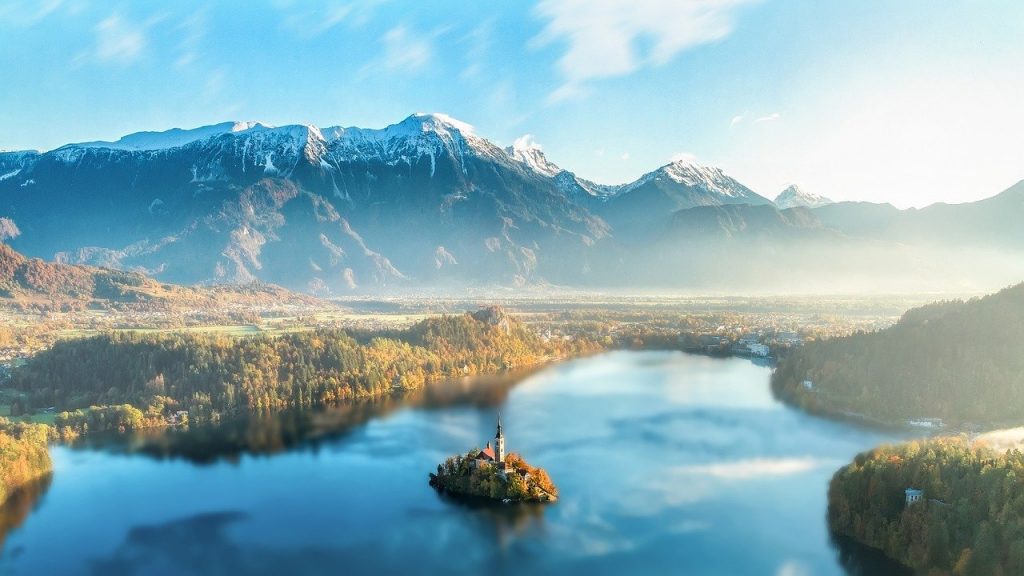 Lago Bled, na Eslovênia. Fonte: Banco de imagens.