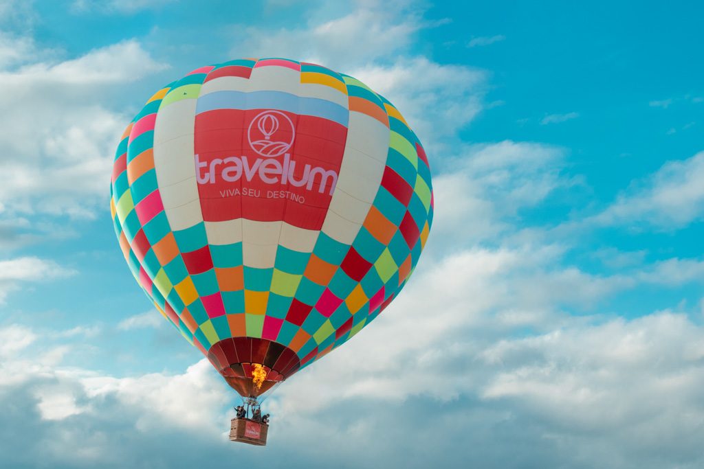 voo de balão em santa catarina, na cidade de são bento do sul e campo alegre, promovido pela travelum turismo