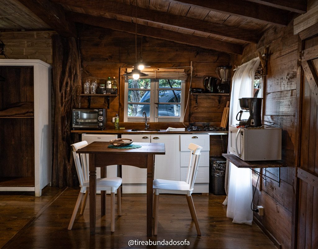cozinha completa da cabana arquitetura arquitetura, no hotel parador da montanha, em rio dos cedros, santa catarina